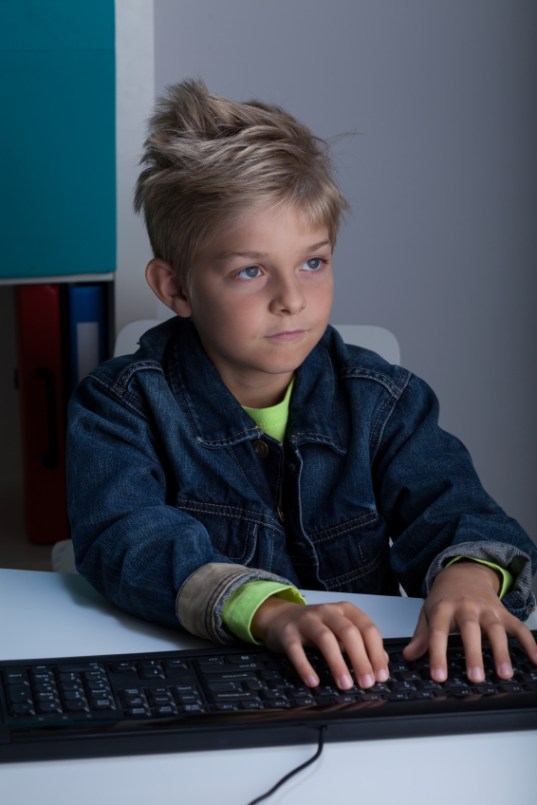 kid angry at computer